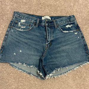 abercrombie and fitch boyfriend mid rise shorts